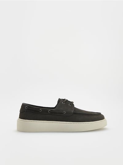 Leather derby shoes