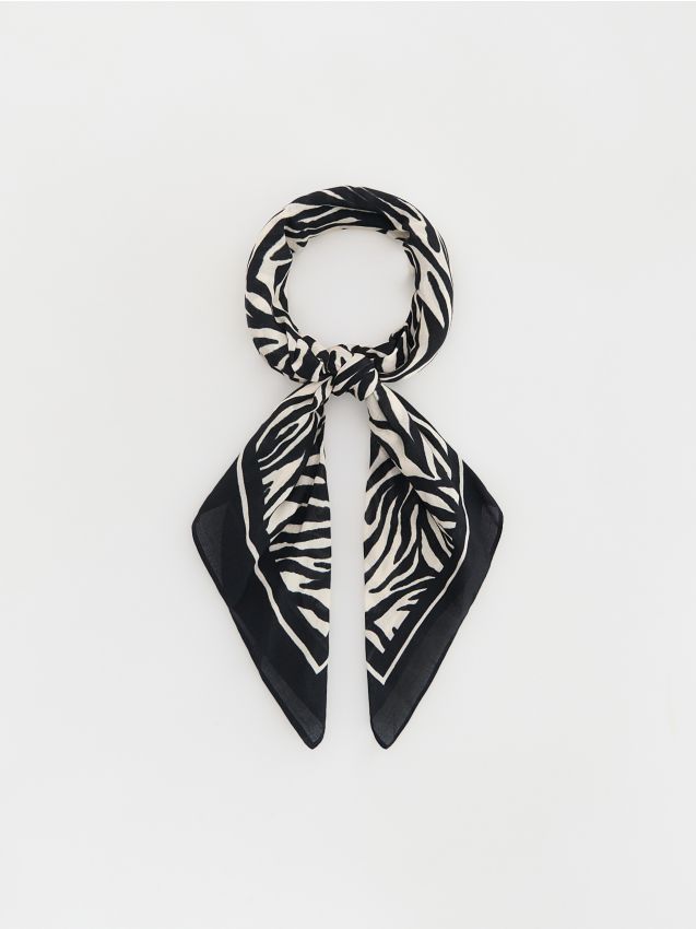 Patterned neckerchief - RESERVED