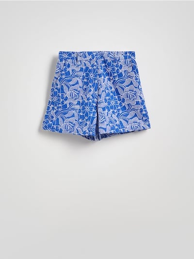 Shorts mit Stickmuster