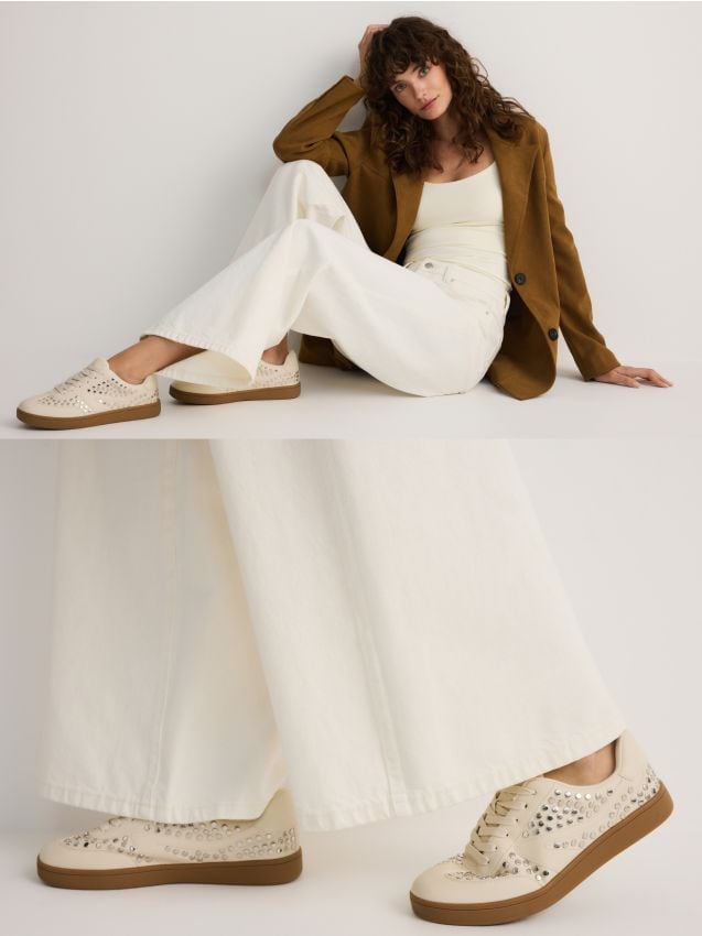 LADIES` SNEAKERS - RESERVED