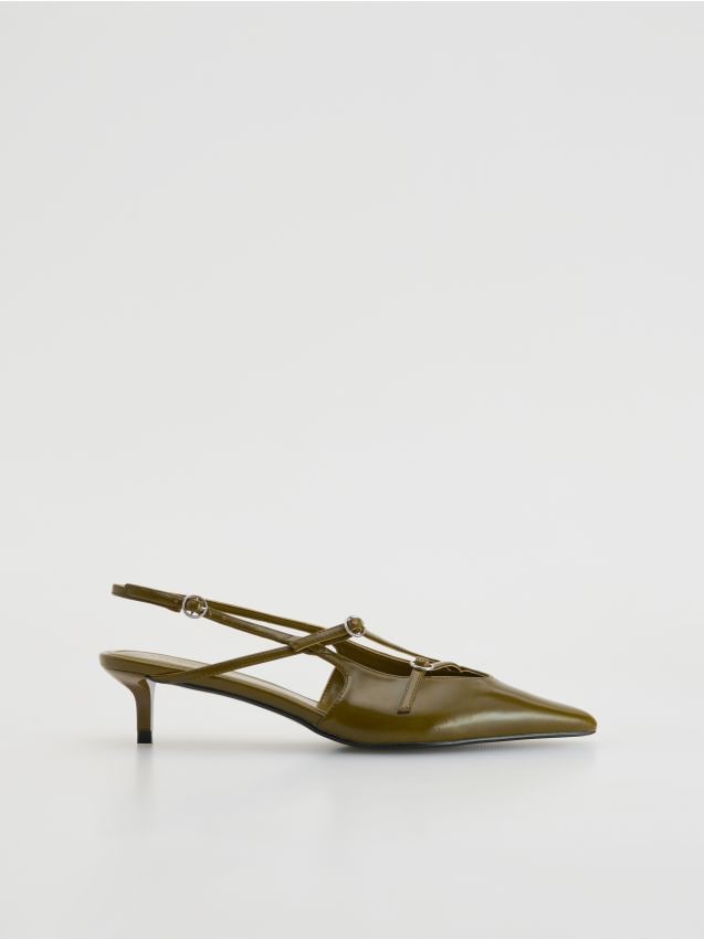 Pumps with open heel - RESERVED