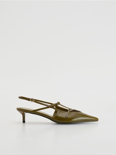 Pumps with open heel