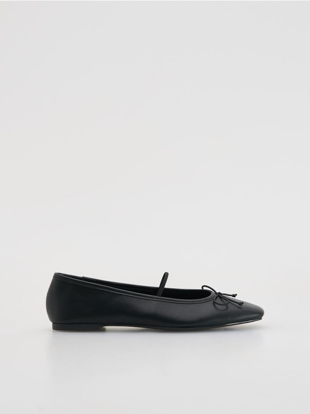 Ballerinas aus Kunstleder - RESERVED