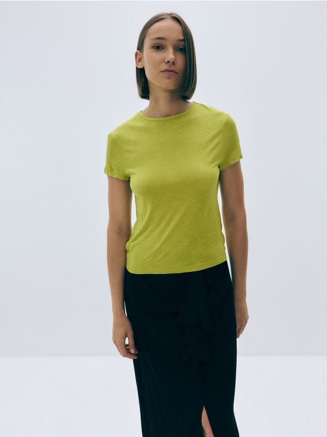 Reserved - t-shirt din viscoză - verde-oliv deschis