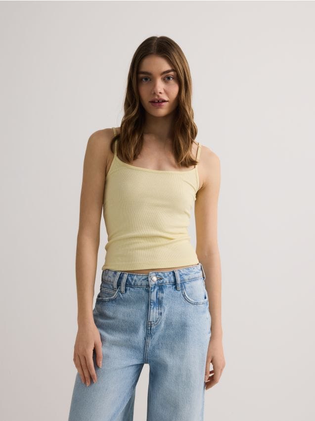 Top in maglia con spalline - RESERVED