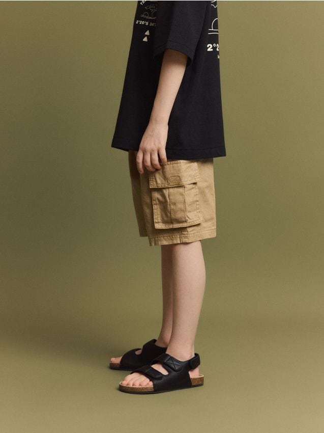 Sandaler med kardborrband - RESERVED