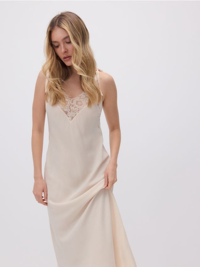 Dress with lace detailing - RESERVED