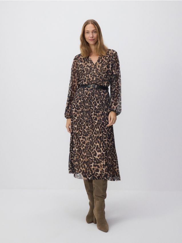 Midikleid mit Plissee - RESERVED