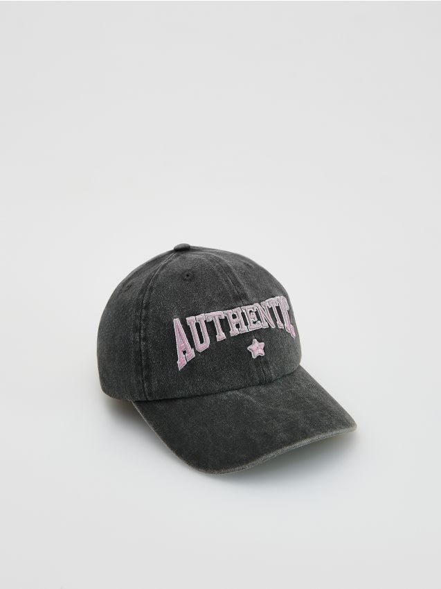 GIRLS` PEAKED CAP - RESERVED