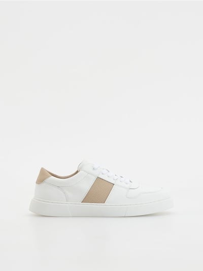 Sneaker mit hohem Lederanteil