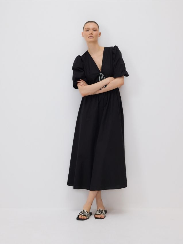 Reserved - Rochie maxi cu șnur decorativ - negru Reserved - Rochie maxi cu șnur decorativ - negru