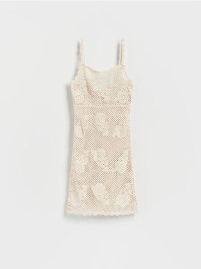 Rochie de plajă ajurată