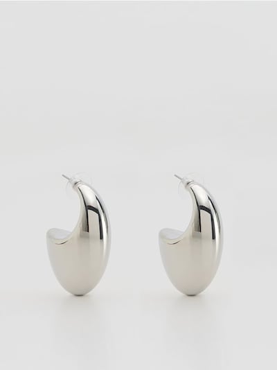 Teardrop earrings