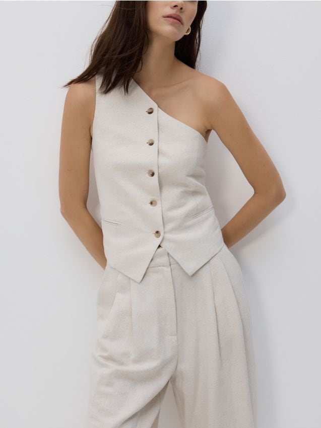 LADIES` VEST - RESERVED