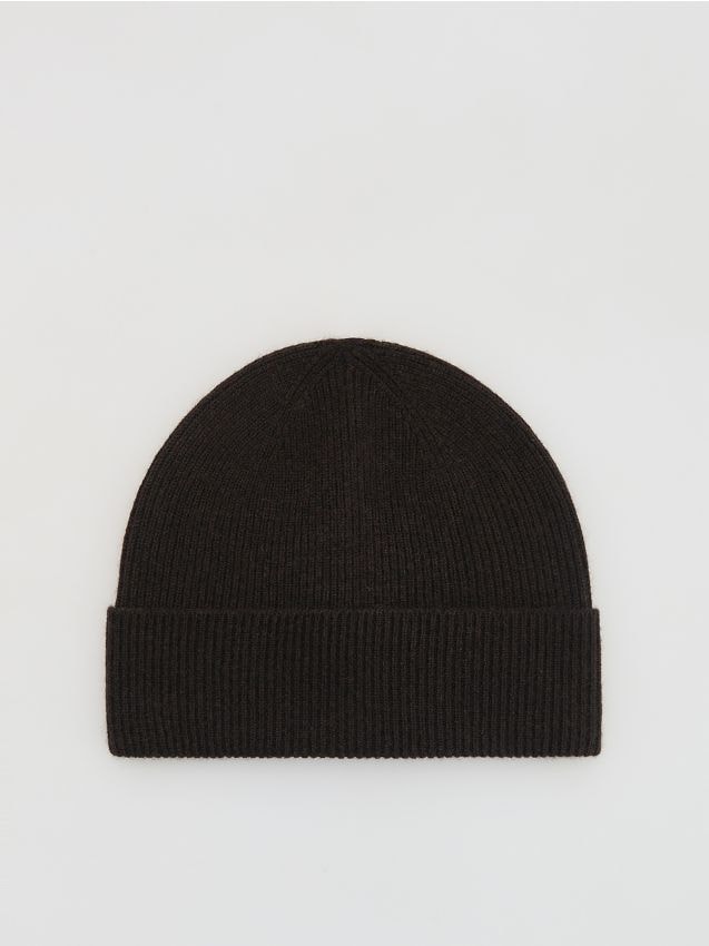 LADIES` CAP - RESERVED