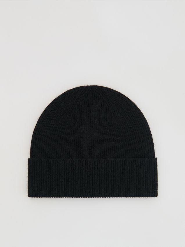 LADIES` CAP - RESERVED