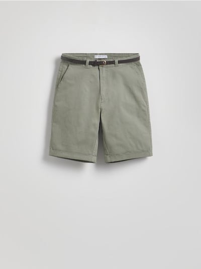 Chino rövidnadrág övvel