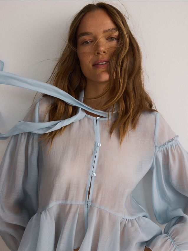 Shirt with ruffle detail - RESERVED