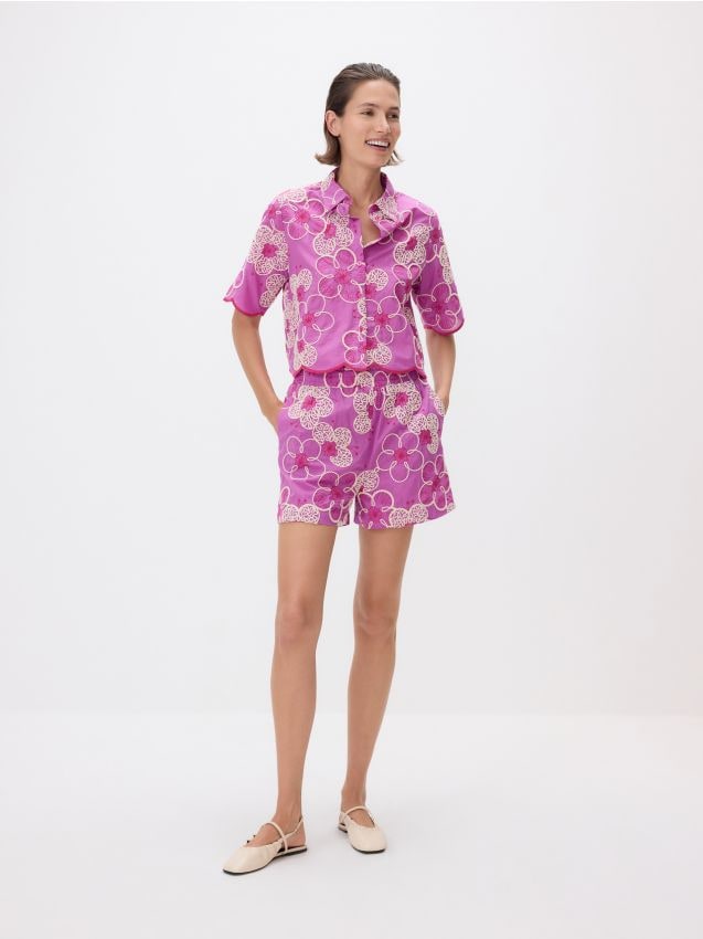 Shorts with embroidered pattern - RESERVED