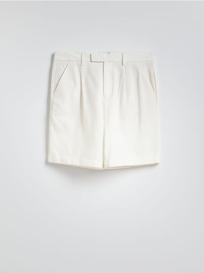 Regular chino šortky