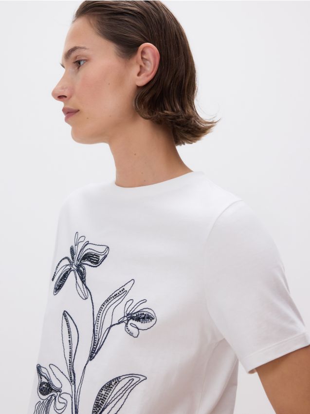 T-shirt à motif brodé - RESERVED