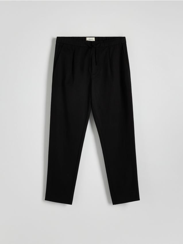 Reserved - Pantaloni chino cu pense - negru Reserved - Pantaloni chino cu pense - negru