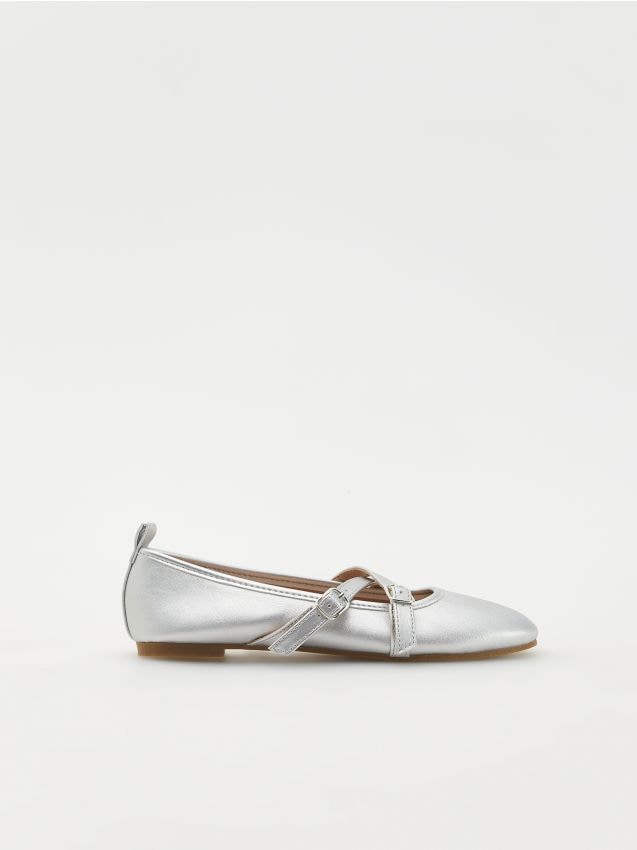 Silver ballerinas with fastening - RESERVED