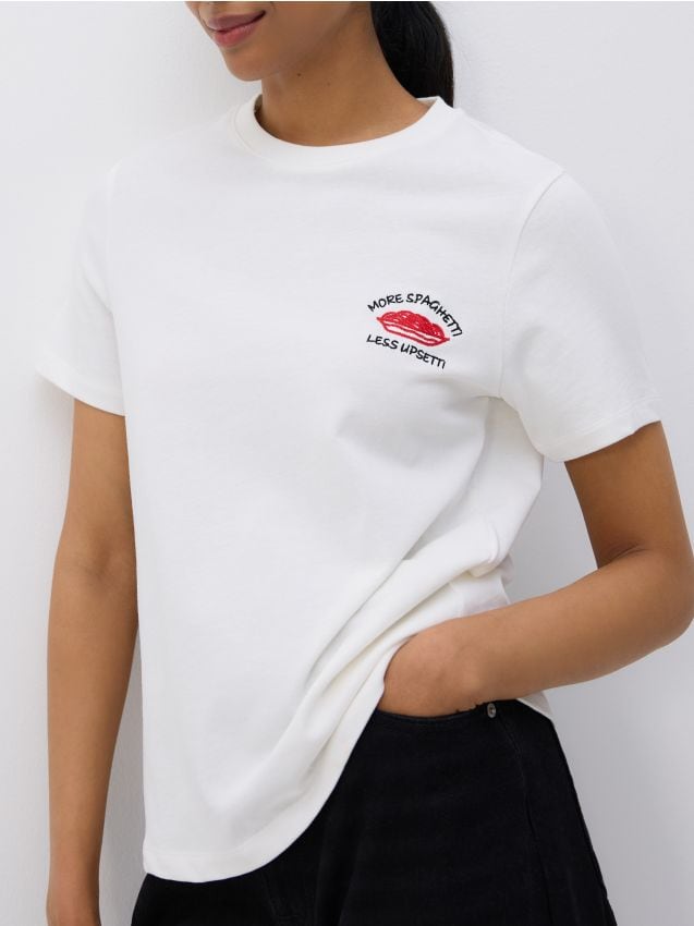 Printed T-shirt with embroidery - RESERVED