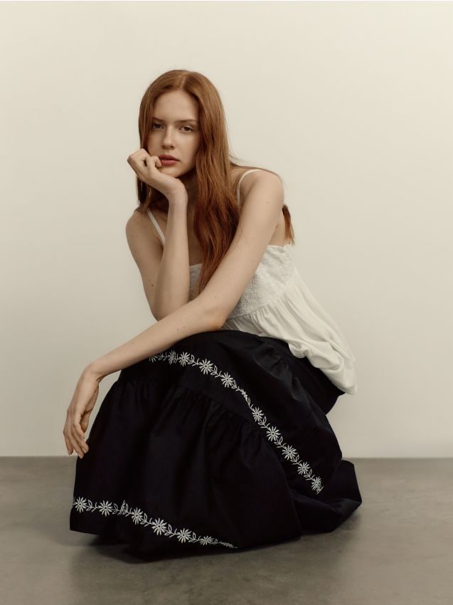 LADIES` SKIRT - RESERVED