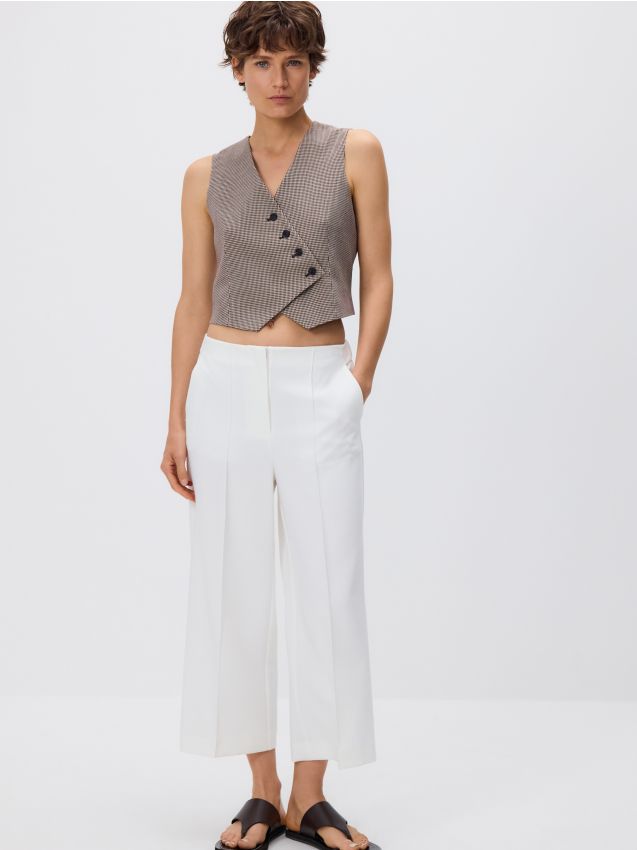 Culotte trousers with pressed crease - RESERVED