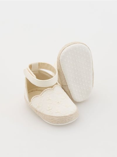 Espadryle z plecionką