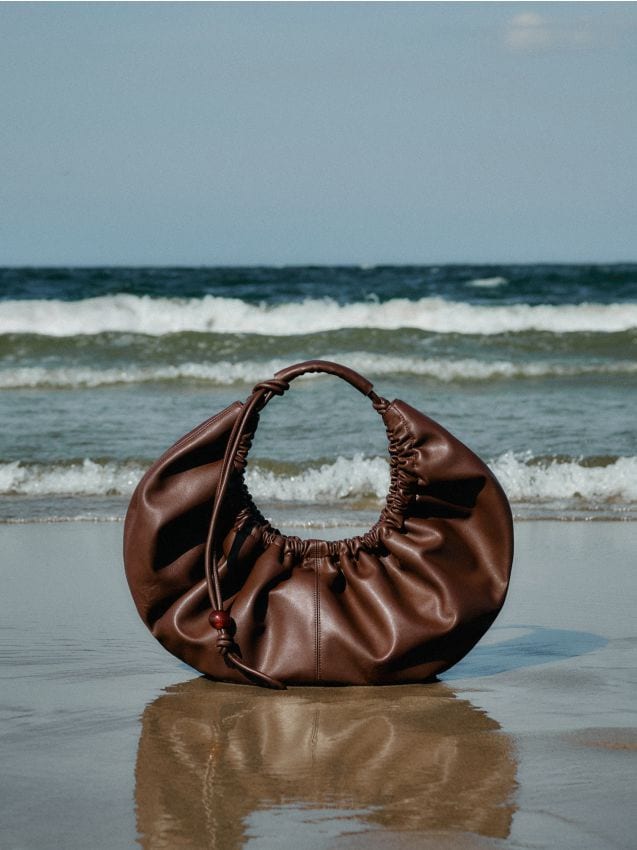 Hobo torba sa priveskom - RESERVED