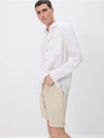 Structured regular fit shorts