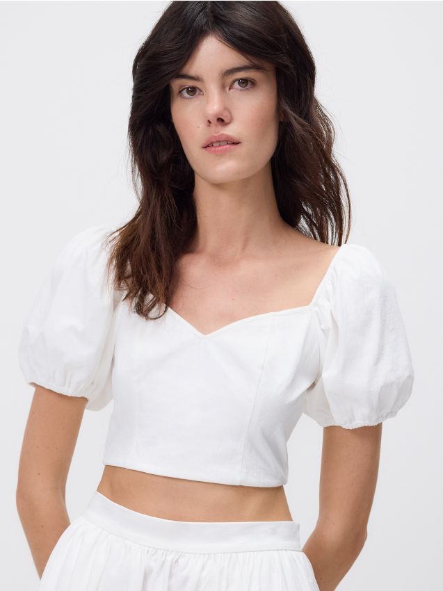 Cropped blouse with puff sleeves - RESERVED
