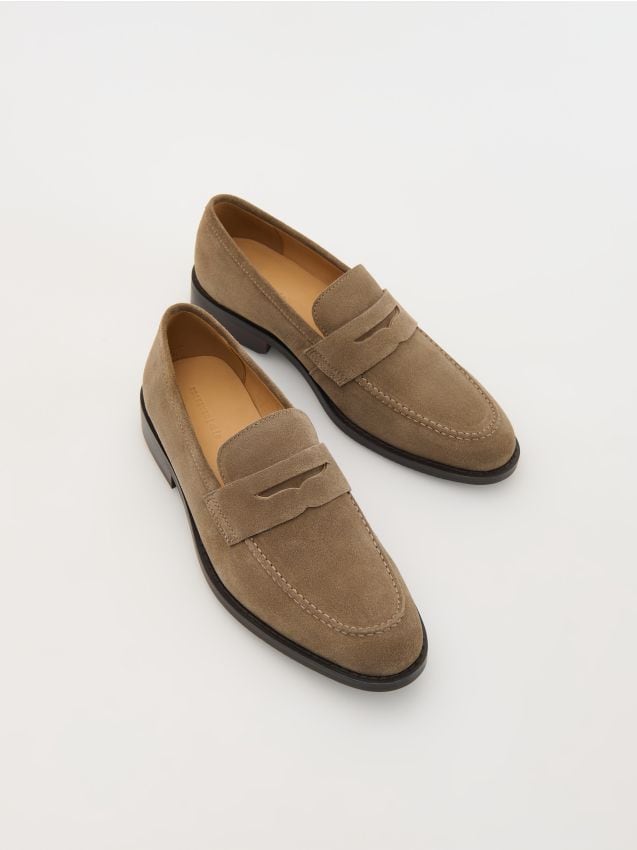 Mocassins em couro - RESERVED