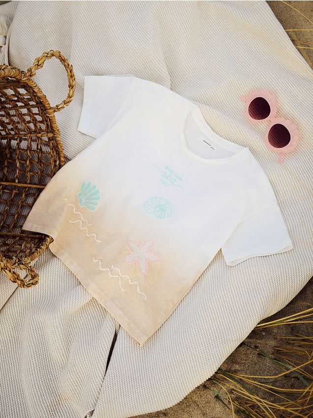 Cotton T-shirt with application - RESERVED