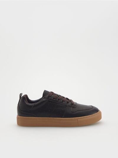 Leather rich sneakers