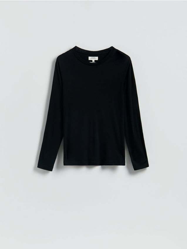 MEN`S T-SHIRT - RESERVED
