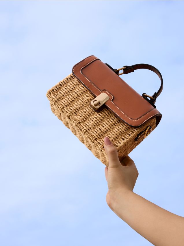 Structured box bag with strap - RESERVED