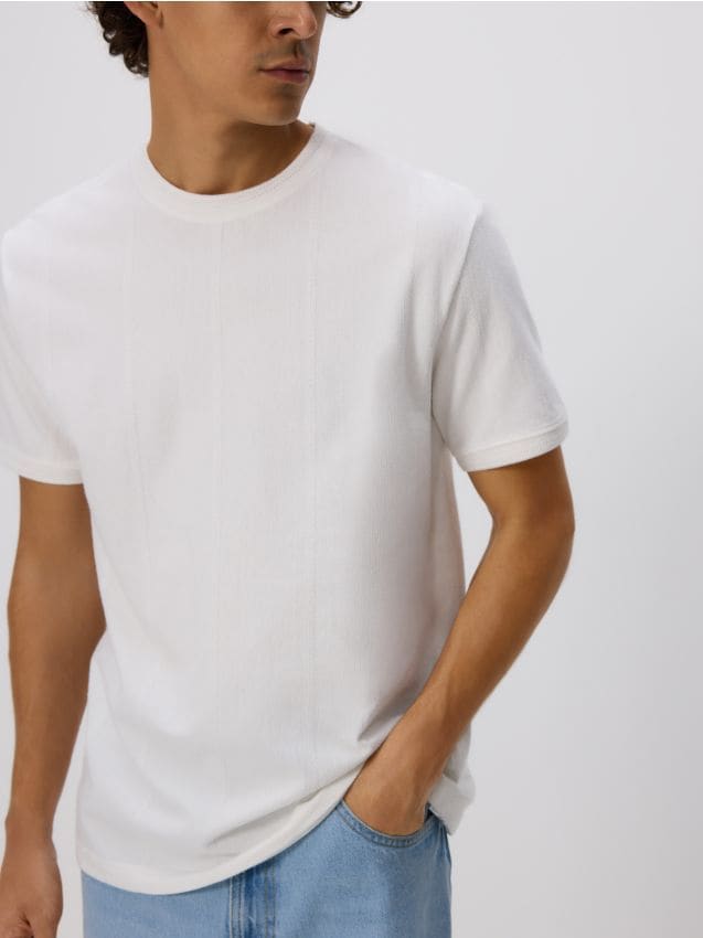 Comfort fit structural fabric T-shirt - RESERVED