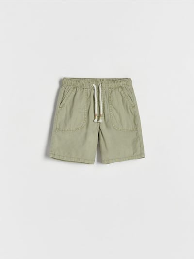 Linen rich Bermuda shorts