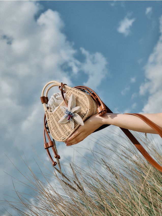 LADIES` BAG & PENDANT - RESERVED