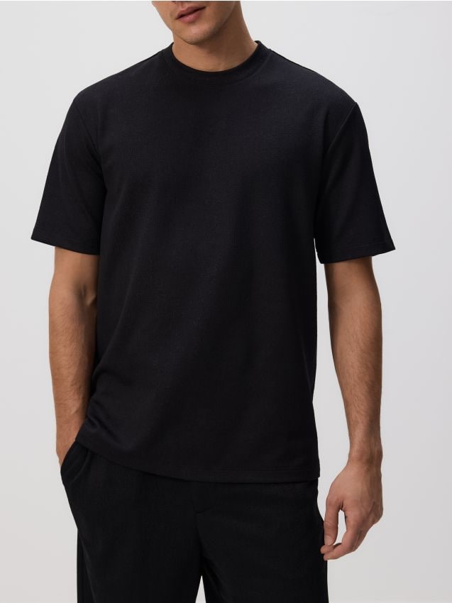 Comfort fit structural fabric T-shirt - RESERVED