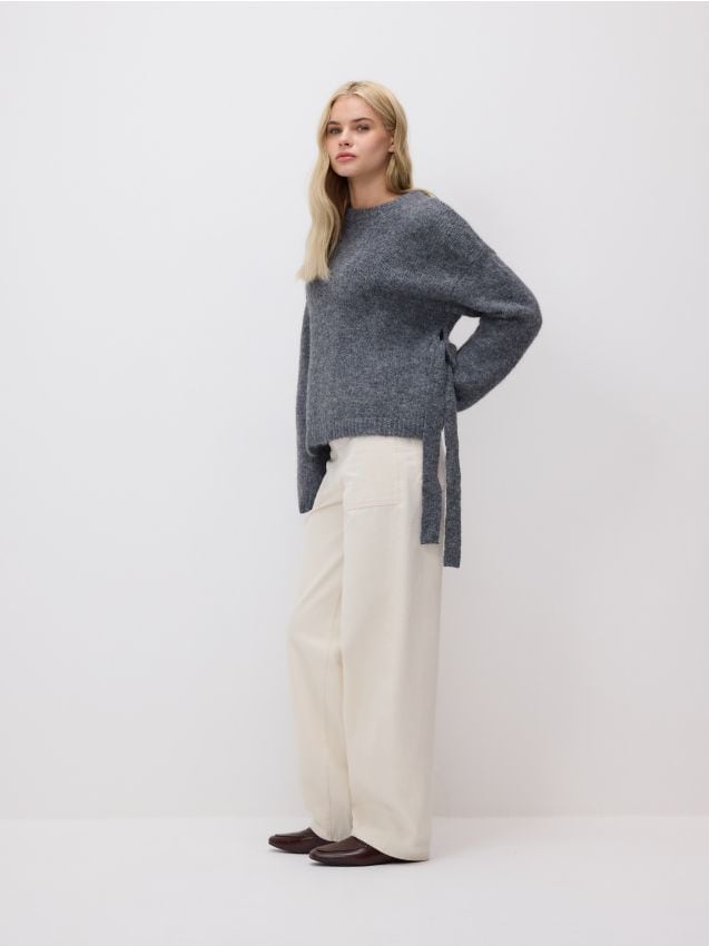 Reserved - Pulover cu fundițe - gri-închis