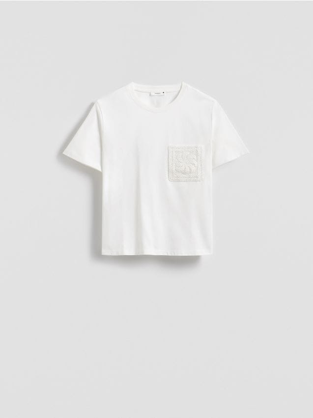 LADIES` T-SHIRT - RESERVED