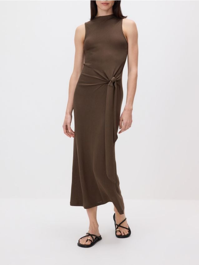 Dress with tie detail - RESERVED