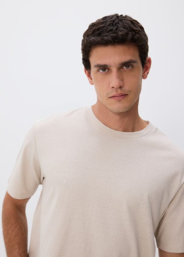 Comfort T-shirt with linen blend - RESERVED
