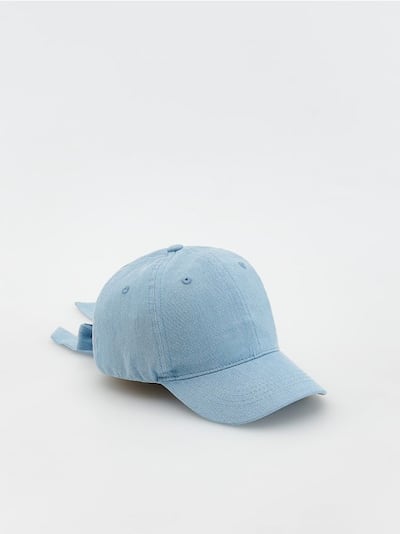 Baseball hat with bow detail