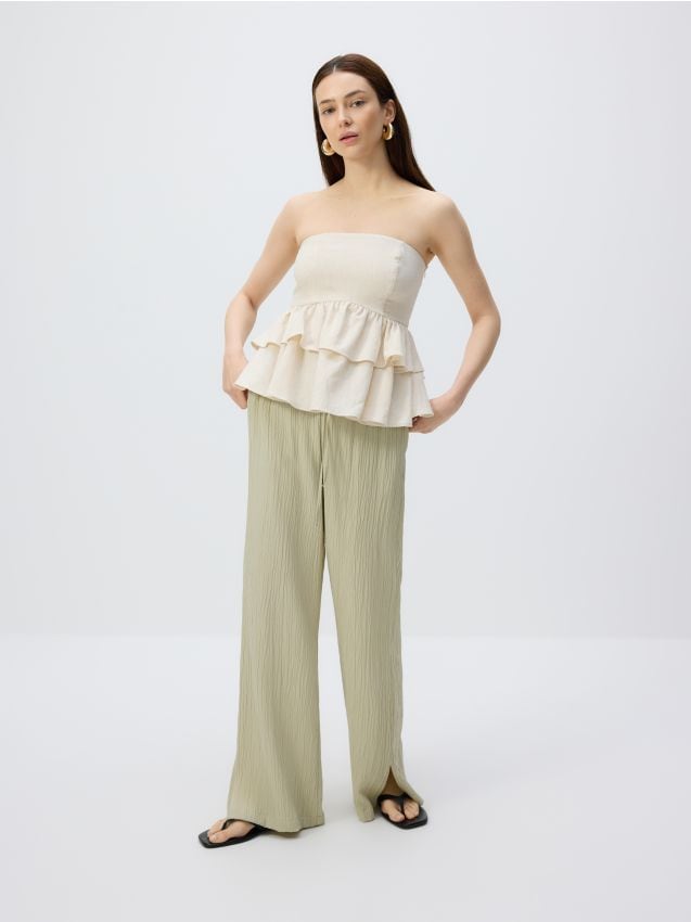 Pantalone s nabranim efektom - RESERVED