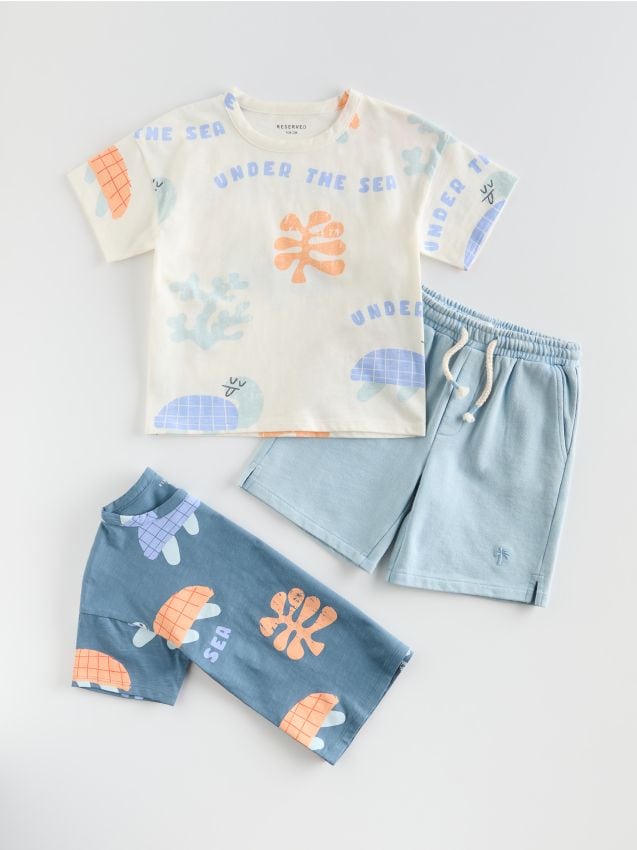 Cotton T-shirt with print - RESERVED